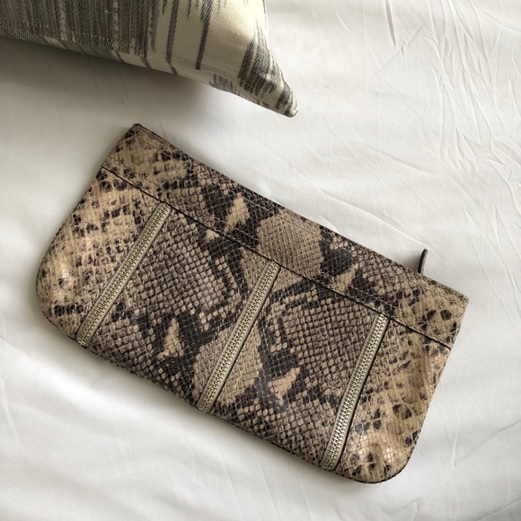 Michael Kors Clutch - Picture 4 of 8